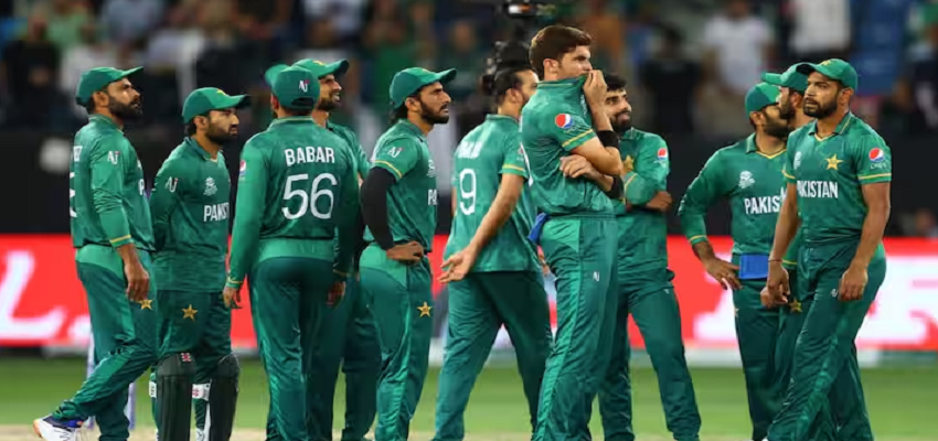 IND vs IRE: भारत के साथ मैच से पहले पाकिस्तान को लगा बड़ा झटका, इस खिलाड़ी का कटा पत्ता