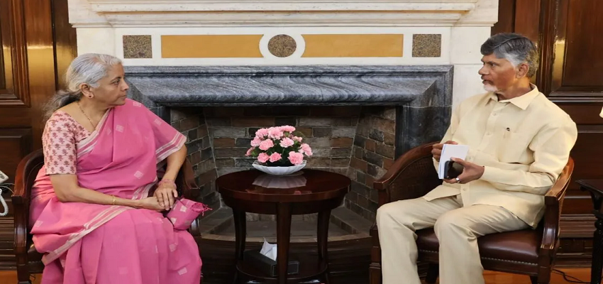 वित्त मंत्री सीतारमण से चंद्रबाबू नायडू ने की मुलाकात, कर्ज में डूबे आंध्र प्रदेश के लिए मांगा फंड
