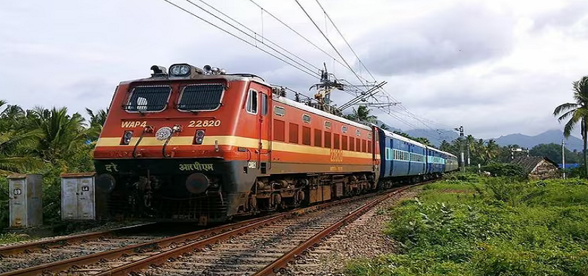 Kanwar Yatra 2024: कांवड़ियों के लिए बड़ी खुशखबरी, दिल्ली से हरिद्वार के लिए चलेंगी कई स्पेशल ट्रेनें, देखें लिस्ट