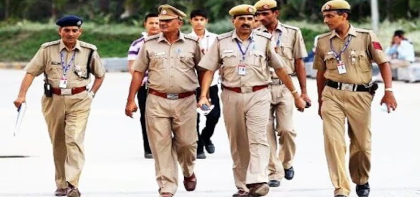 UP Police: यूपी में पुलिसकर्मी के लिए आया योगी सरकार का बड़ा आदेश, अब लगानी होगी बायोमीट्रिक हाजिरी